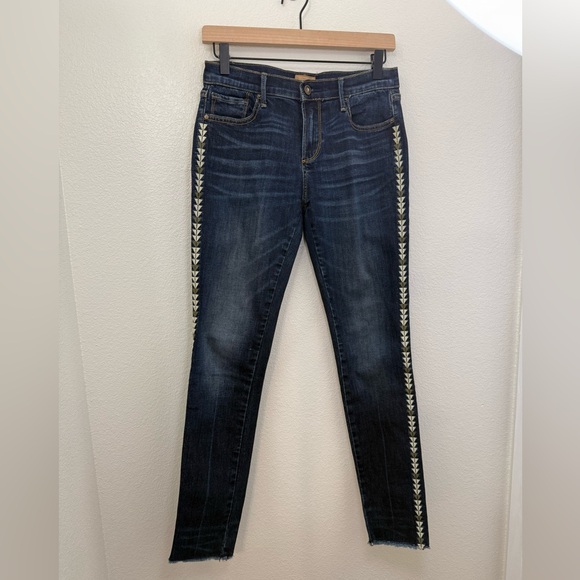 DRIFTWOOD Denim - Driftwood Marilyn Womens Sz 26 Aztec Embroidery Indigo Classic Cut Skinny Jeans